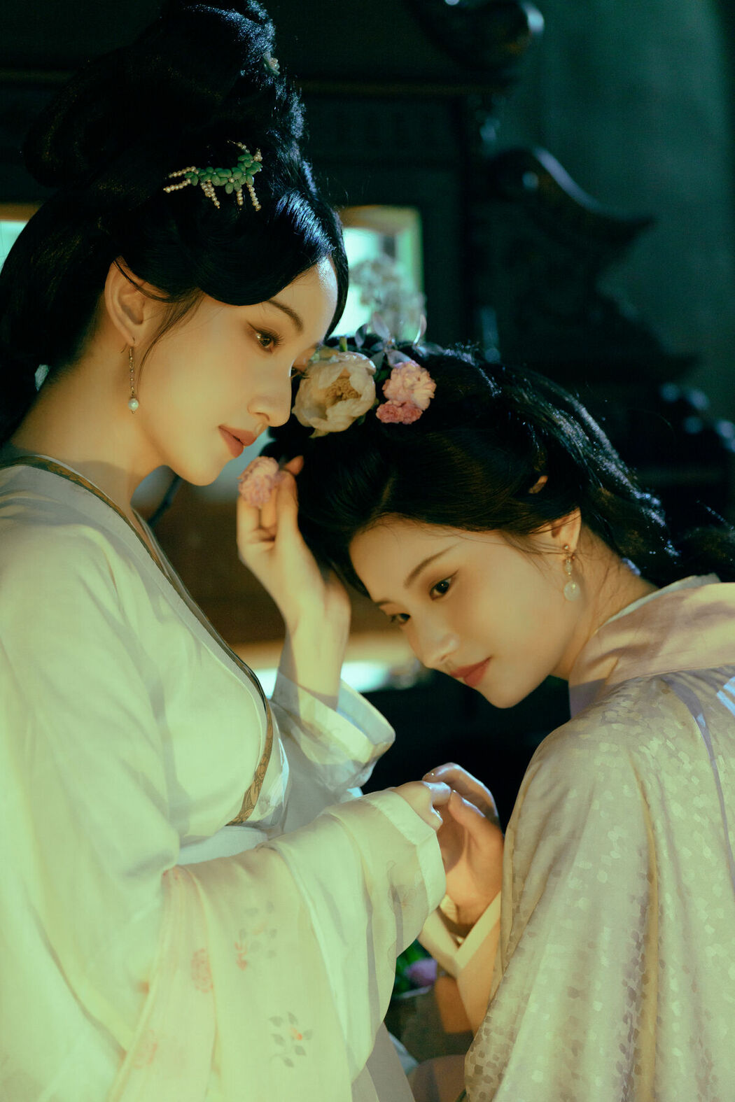 YiTuYu艺图语 Vol.9069 Yu Wei Jiang (30P)