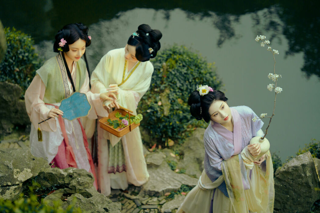 YiTuYu艺图语 Vol.9069 Yu Wei Jiang (30P)