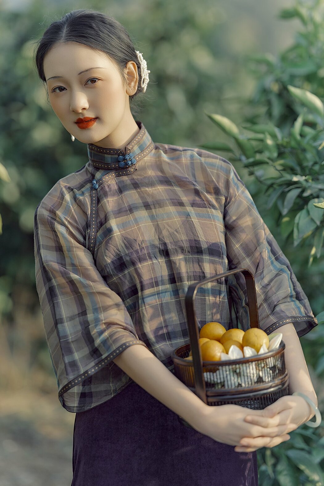 YiTuYu艺图语 Vol.9068 Yao Guai Na Li Tao (31P) Cover Photo