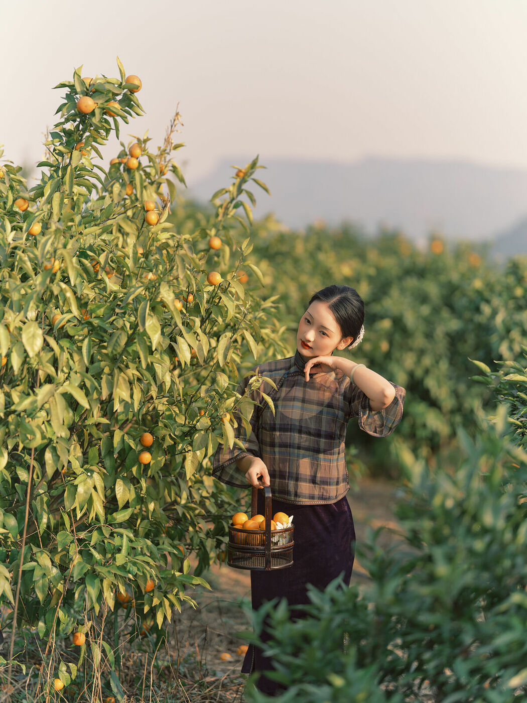 YiTuYu艺图语 Vol.9068 Yao Guai Na Li Tao (31P)