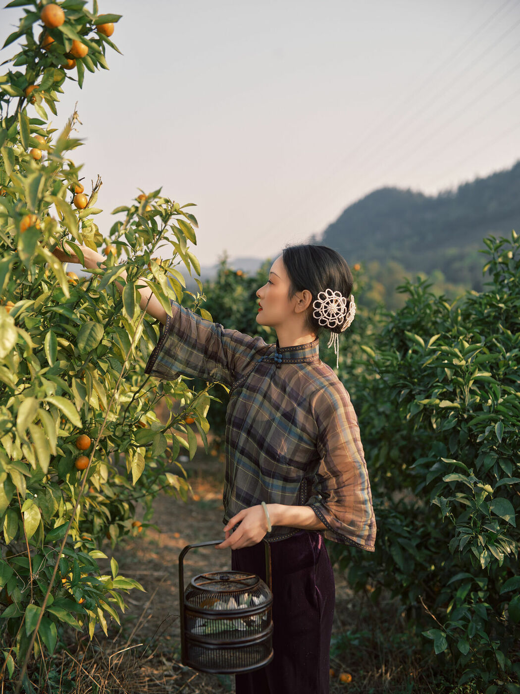 YiTuYu艺图语 Vol.9068 Yao Guai Na Li Tao (31P)