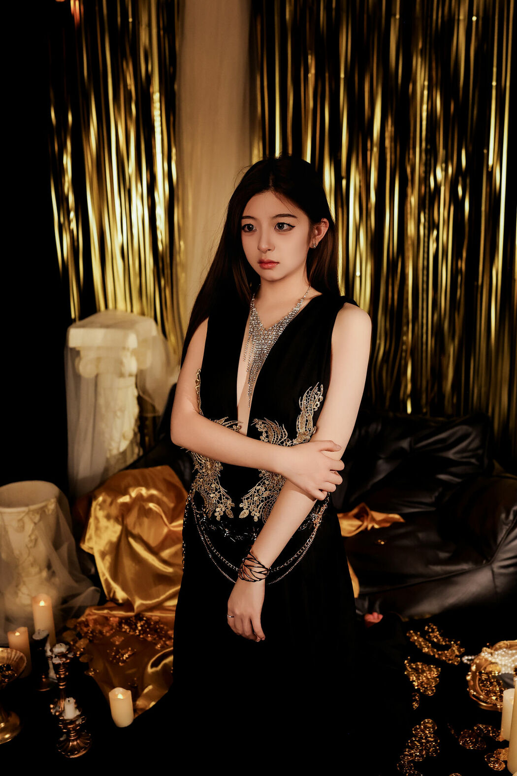 YiTuYu艺图语 Vol.9067 Li Ji Rou (25P)