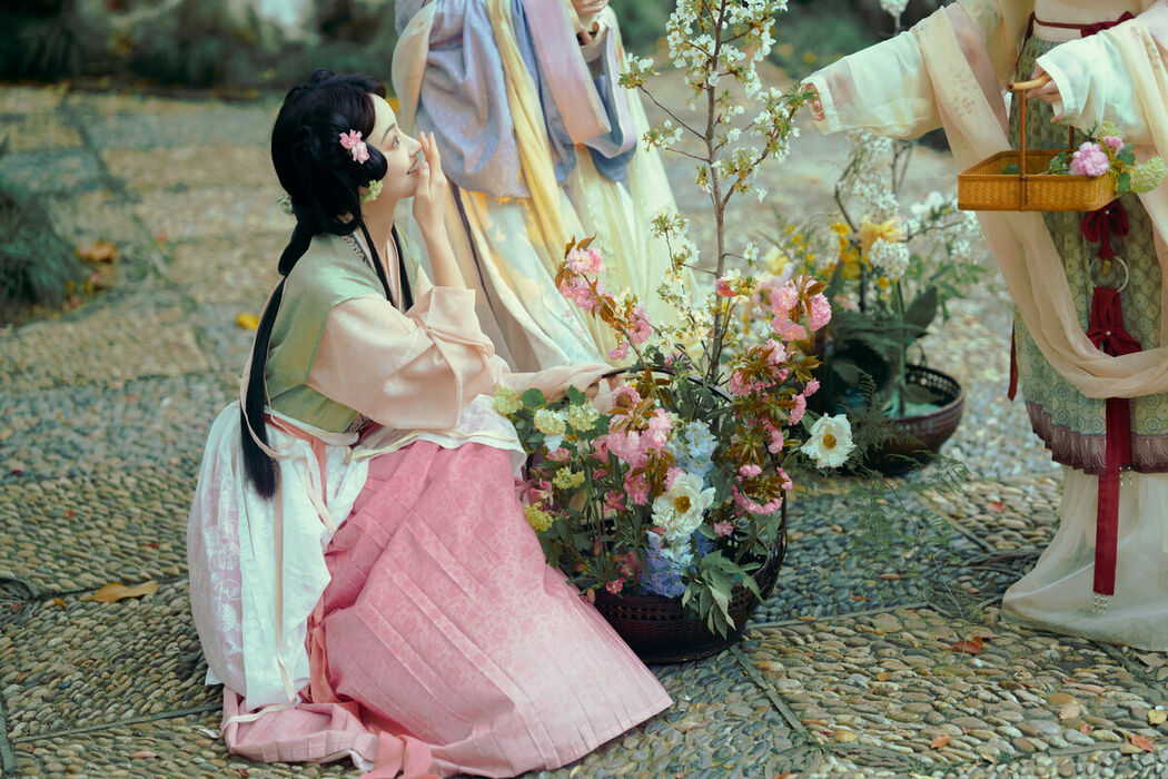 YiTuYu艺图语 Vol.9069 Yu Wei Jiang (30P)