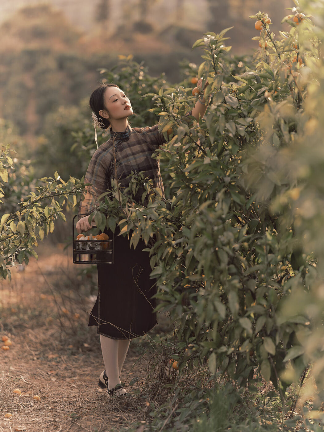 YiTuYu艺图语 Vol.9068 Yao Guai Na Li Tao (31P)