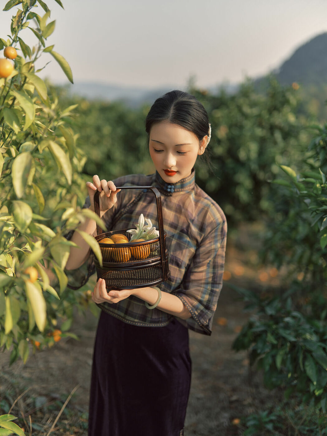 YiTuYu艺图语 Vol.9068 Yao Guai Na Li Tao (31P)