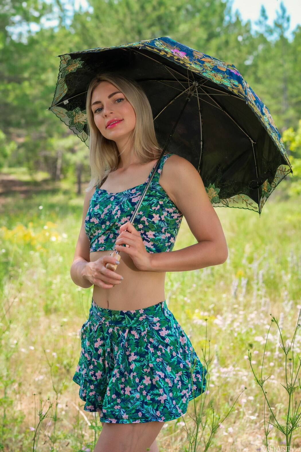 MetArt Roxy – Presenting Roxy Part01 (53P)