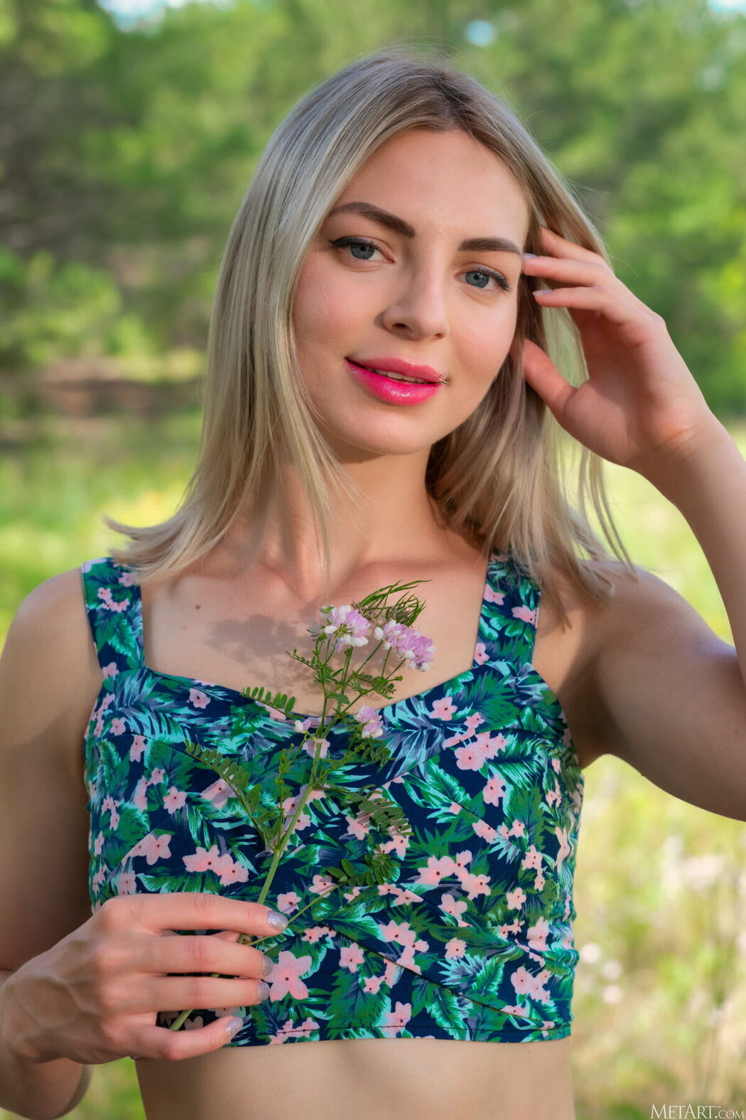 MetArt Roxy – Presenting Roxy Part01 (53P)