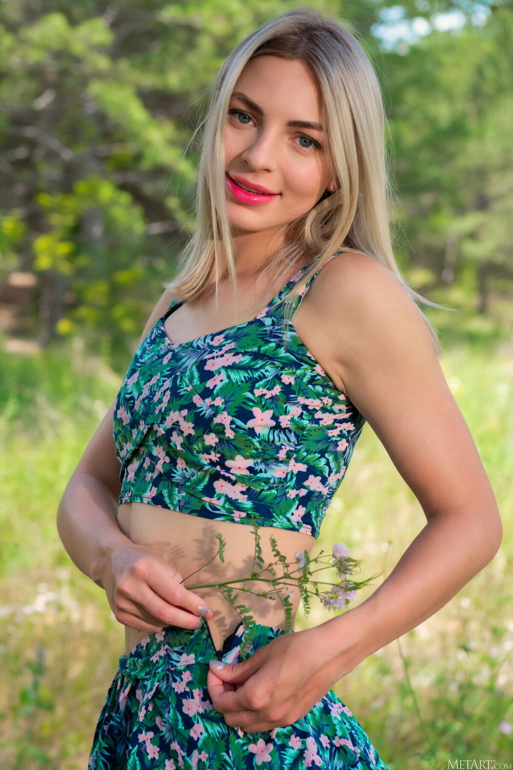 MetArt Roxy – Presenting Roxy Part01 (53P)