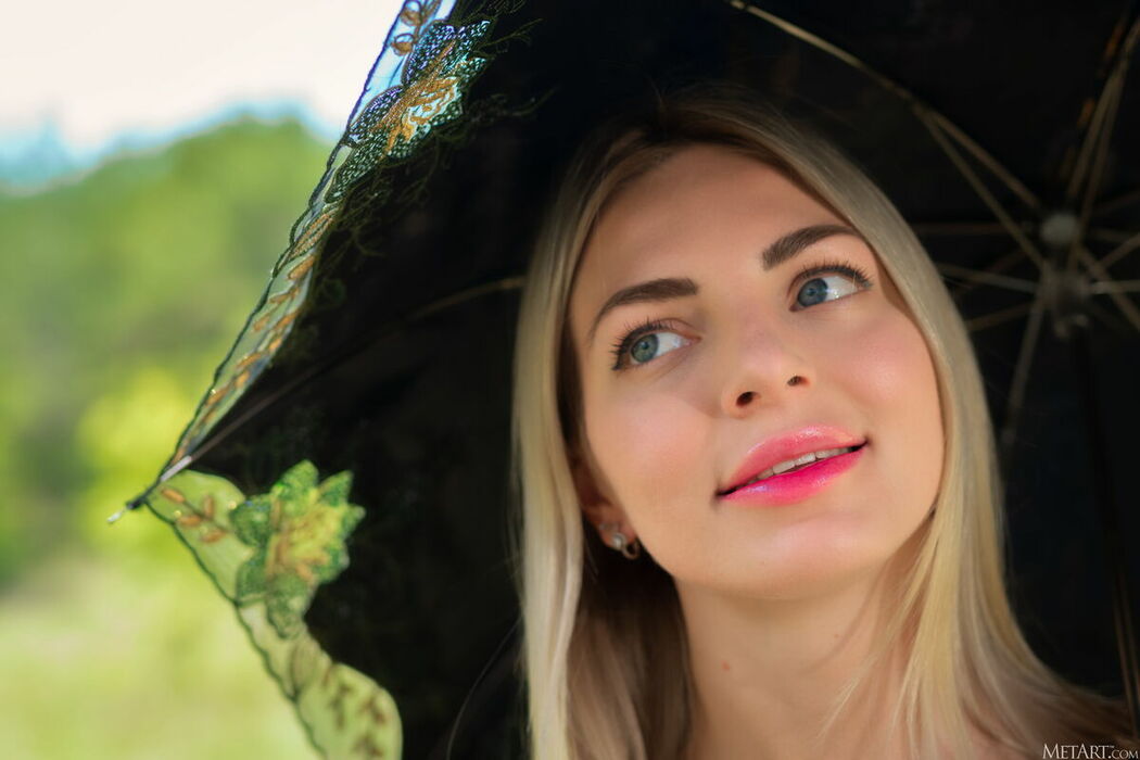 MetArt Roxy – Presenting Roxy Part01 (53P)