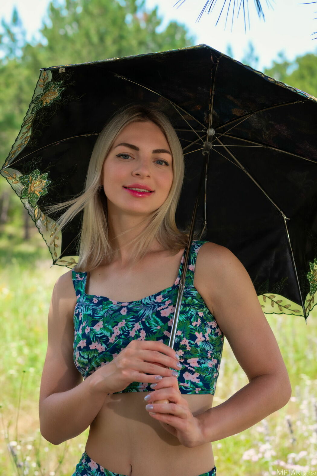 MetArt Roxy – Presenting Roxy Part01 (53P)