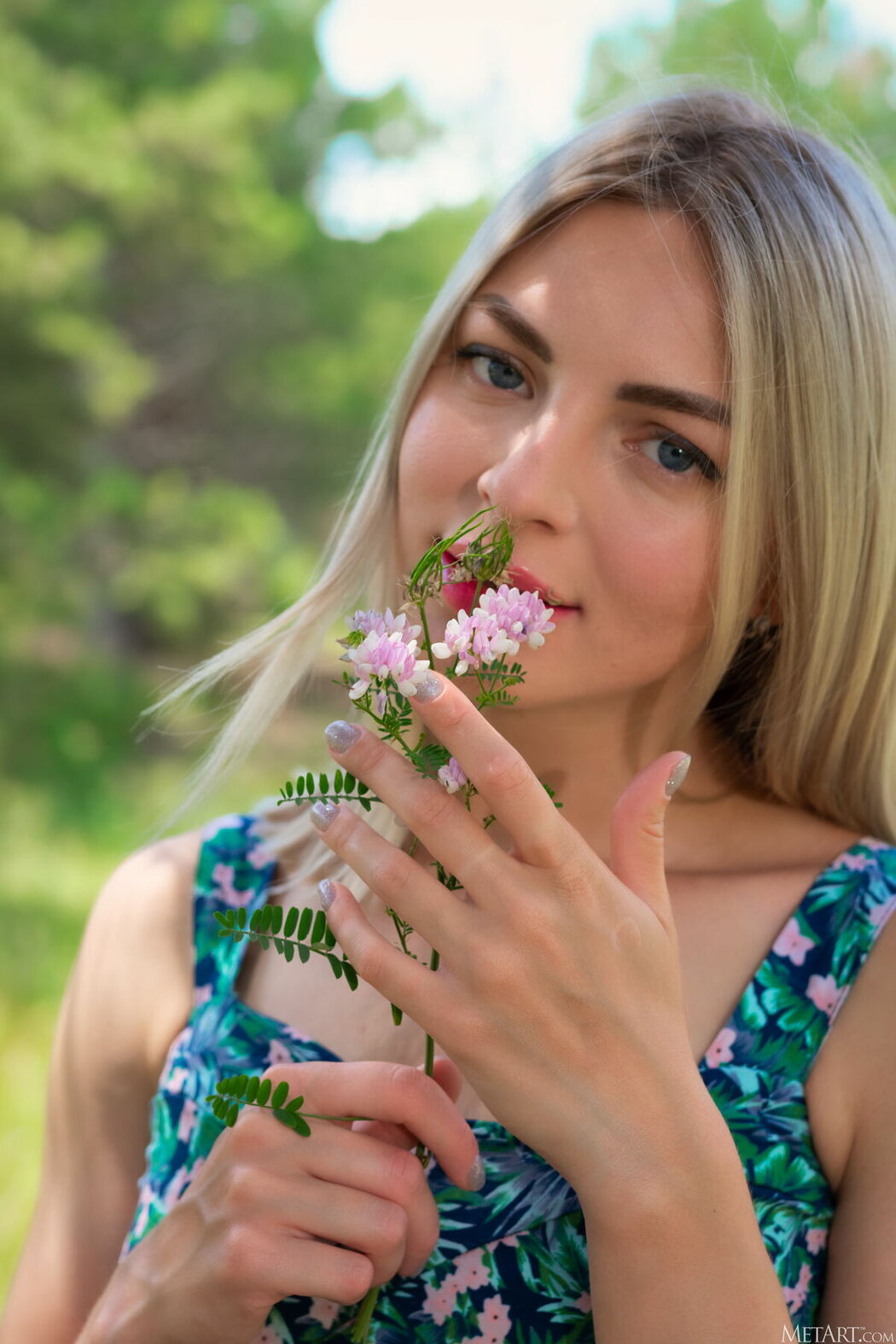 MetArt Roxy – Presenting Roxy Part01 (53P)