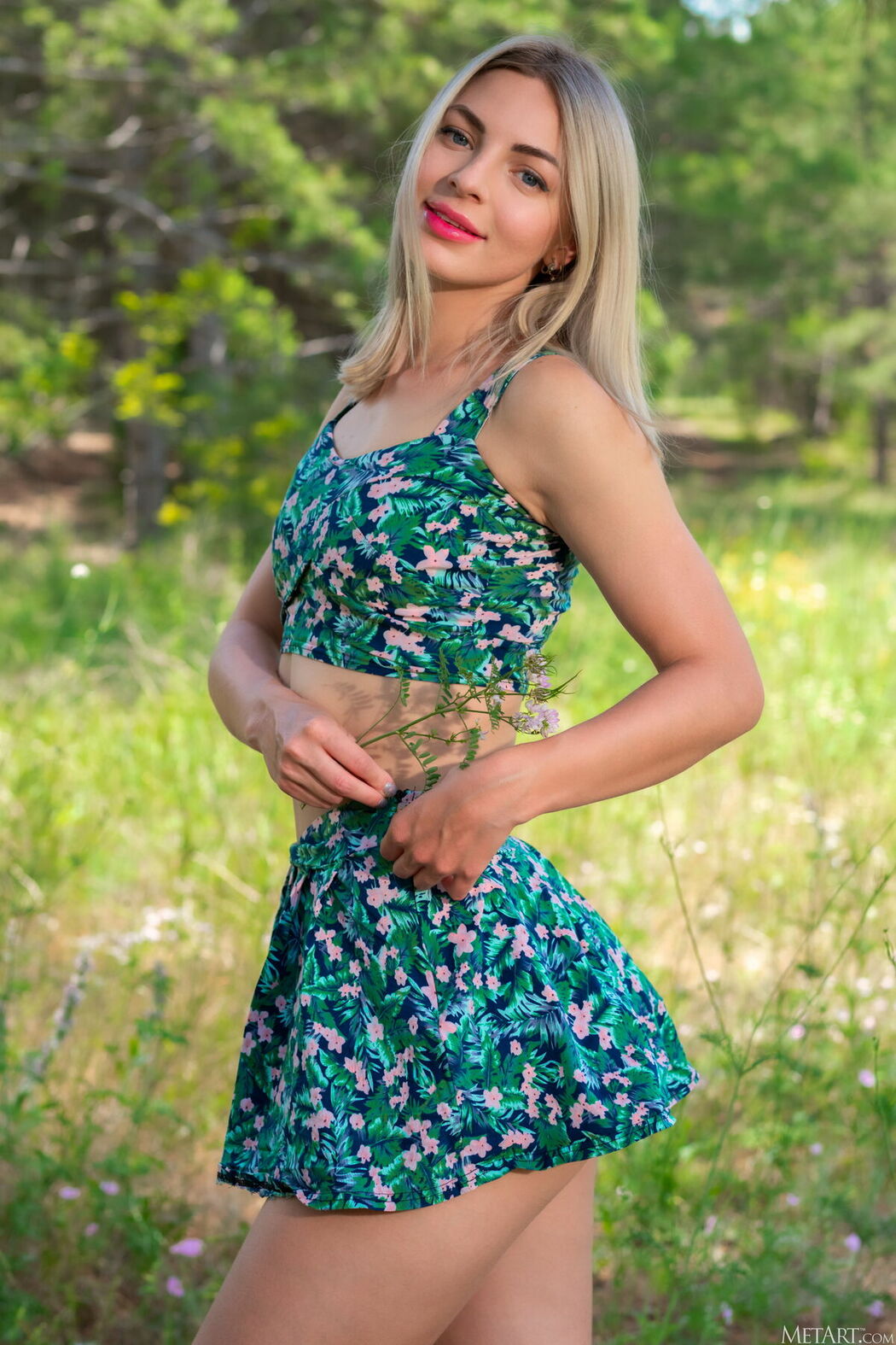 MetArt Roxy – Presenting Roxy Part01 (53P)