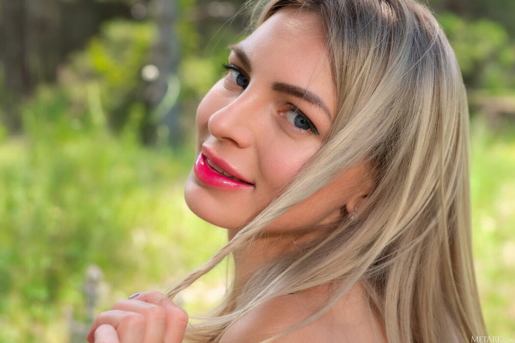 MetArt Roxy – Presenting Roxy Part03 (50P)