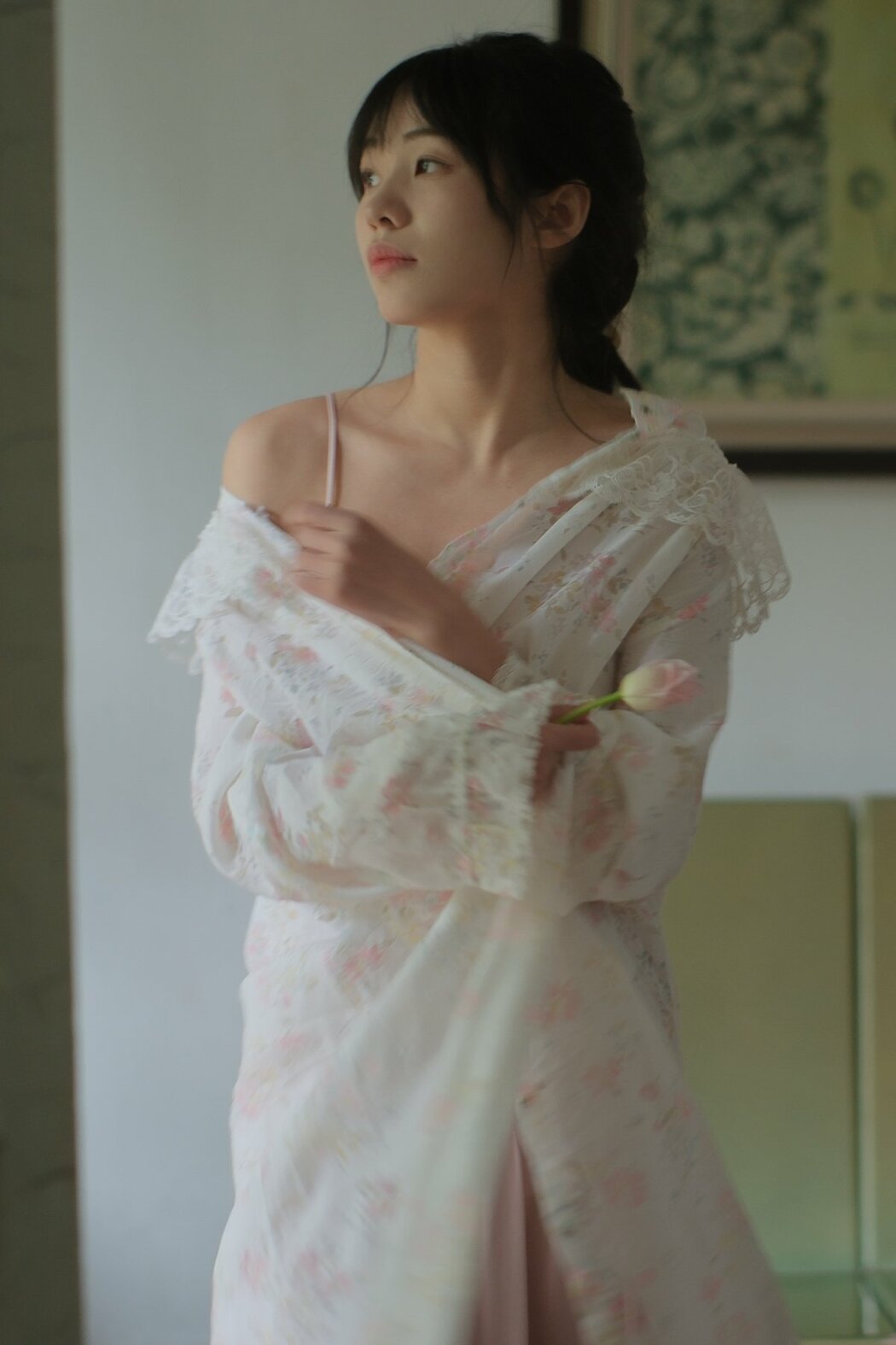 YiTuYu艺图语 Vol.9080 You Ran (18P) Cover Photo