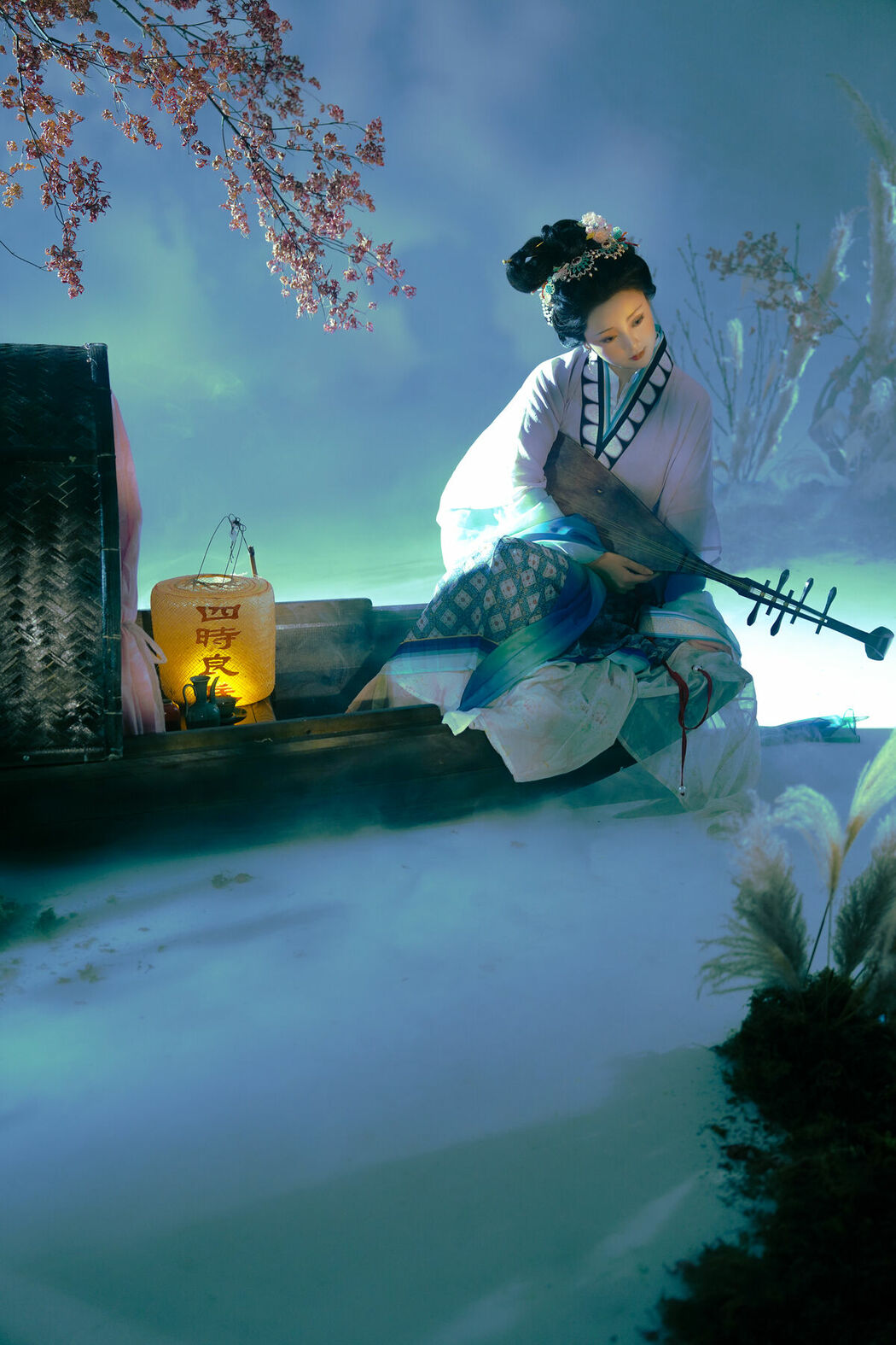 YiTuYu艺图语 Vol.9084 Yu Yue Shi Tu Tu (24P)