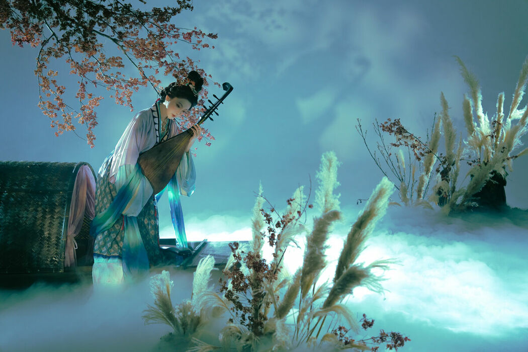 YiTuYu艺图语 Vol.9084 Yu Yue Shi Tu Tu (24P)