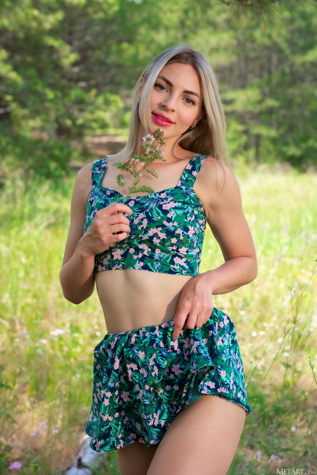 MetArt Roxy – Presenting Roxy Part01 (53P)