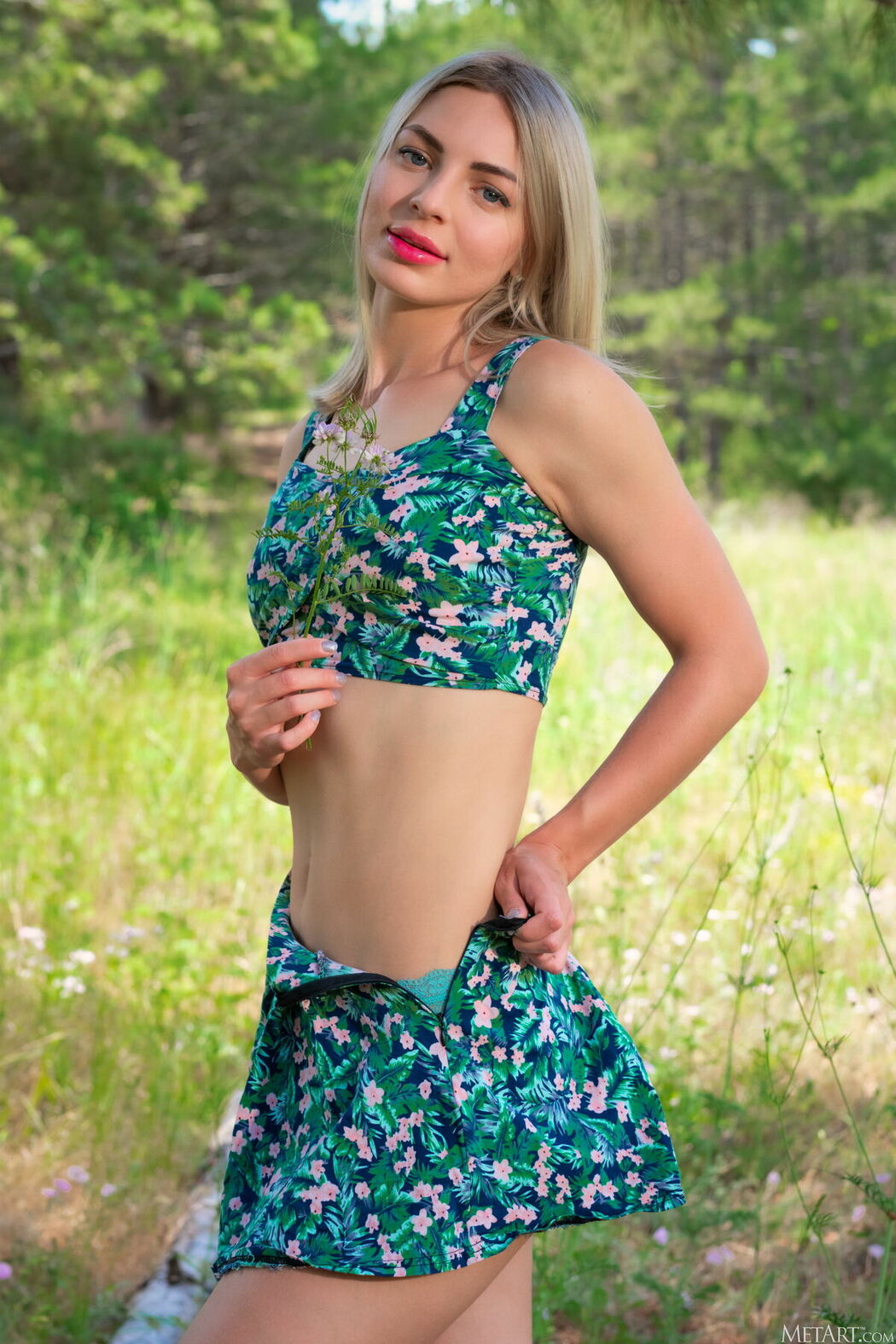 MetArt Roxy – Presenting Roxy Part01 (53P)