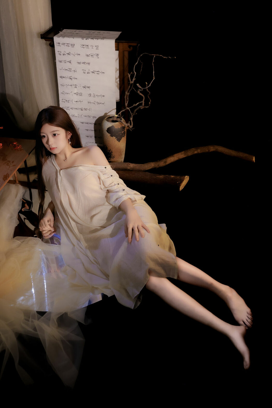 YiTuYu艺图语 Vol.9082 Li Ji Rou (32P)