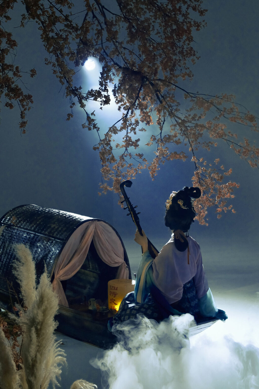 YiTuYu艺图语 Vol.9084 Yu Yue Shi Tu Tu (24P)