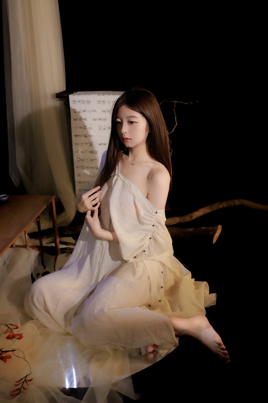 YiTuYu艺图语 Vol.9082 Li Ji Rou (32P)