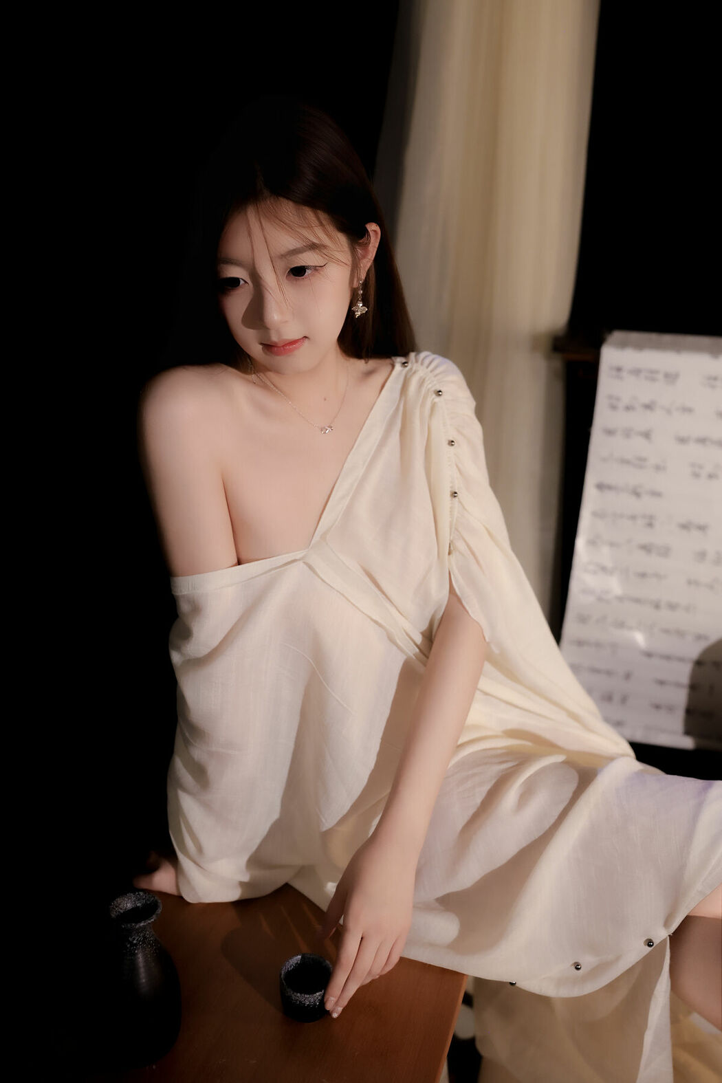 YiTuYu艺图语 Vol.9082 Li Ji Rou (32P)