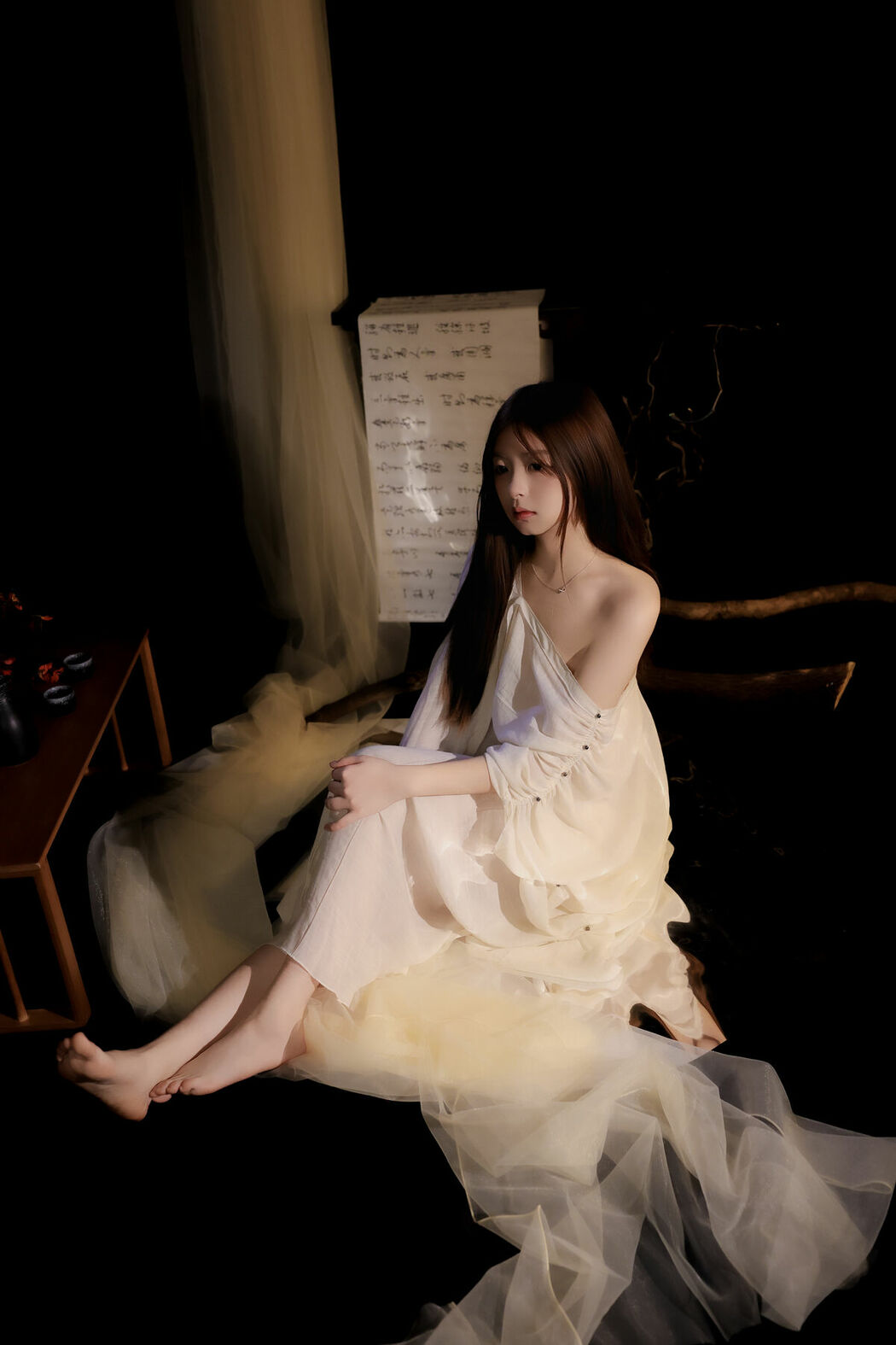 YiTuYu艺图语 Vol.9082 Li Ji Rou (32P)