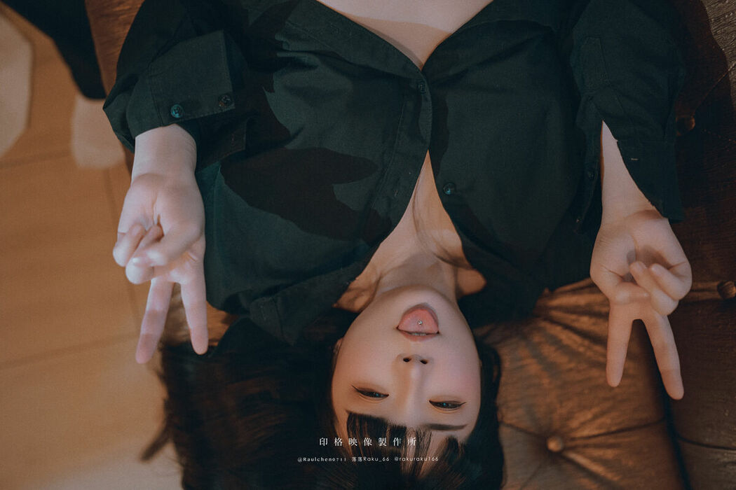 Coser@落落Raku – 吾輩は猫である (42P)