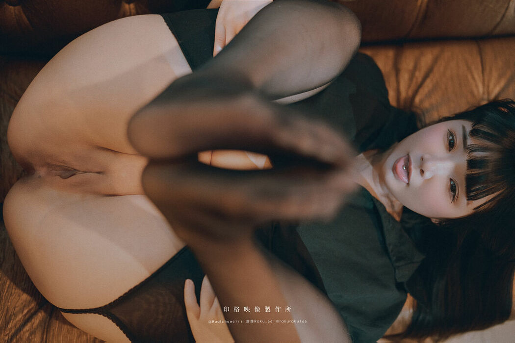 Coser@落落Raku – 吾輩は猫である (42P)