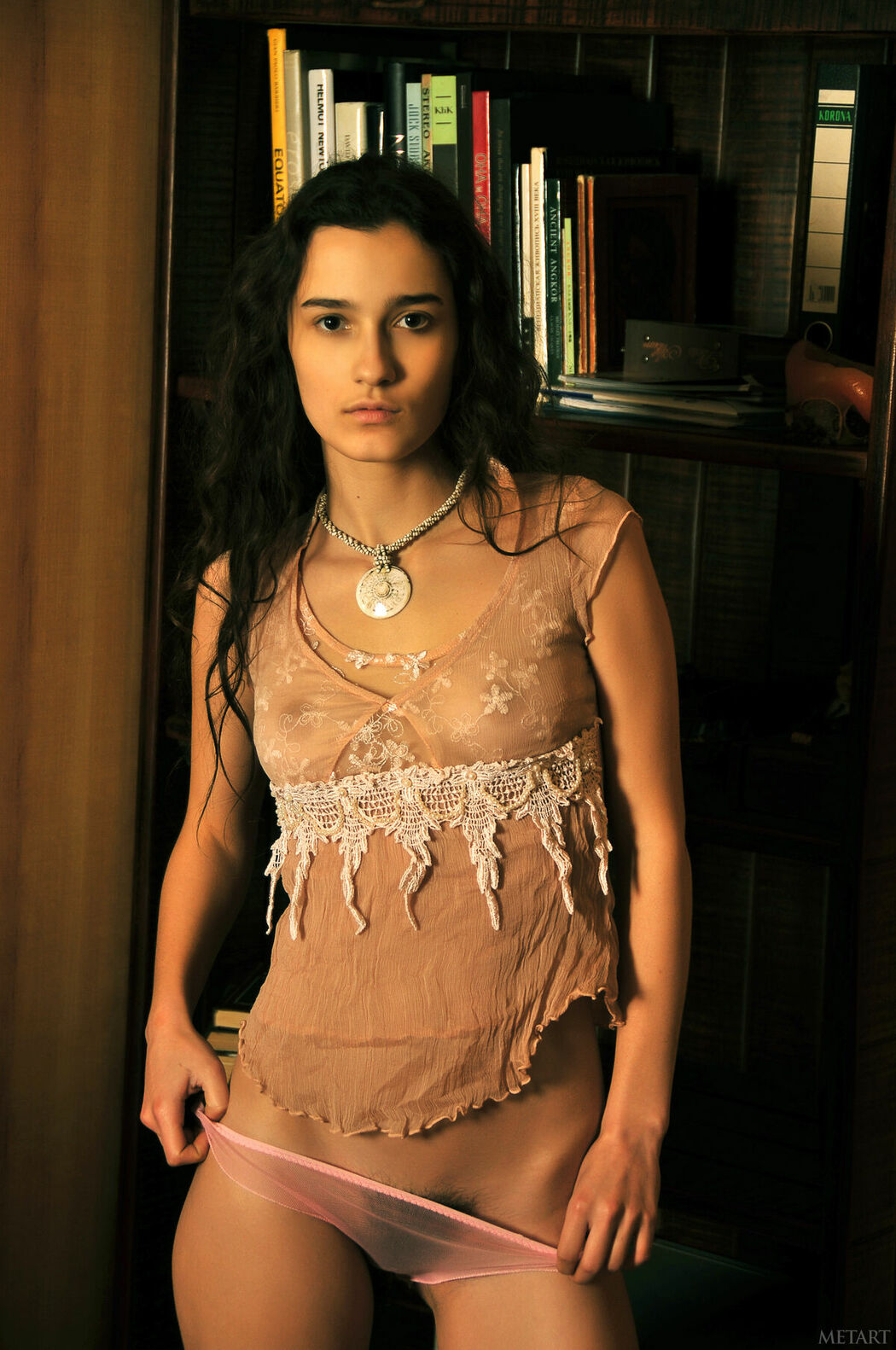 MetArt Sophie – Presenting Sophie Part01 (51P)