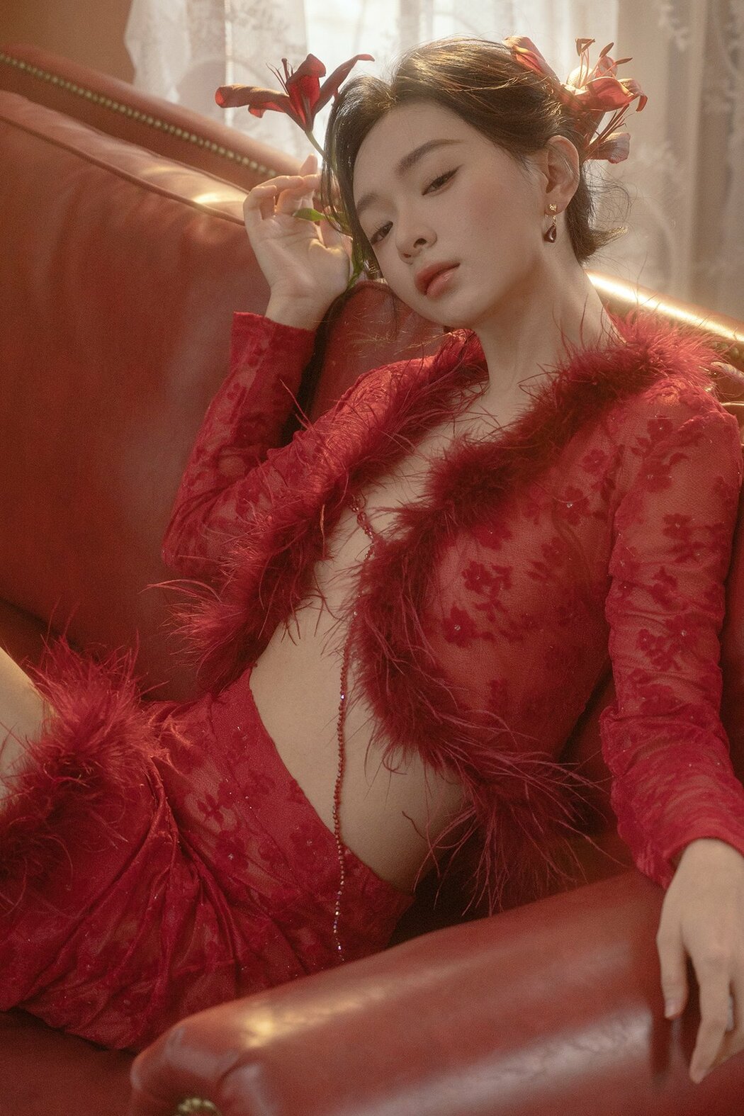 YiTuYu艺图语 Vol.9085 Yi Ming (15P) Cover Photo