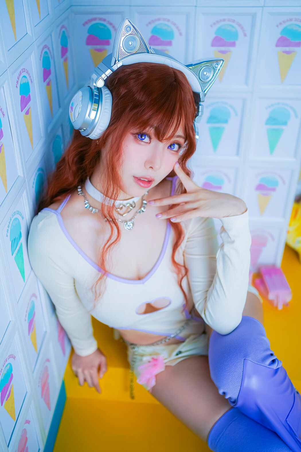 Coser@Ely_eee ElyEE子 – Maoin Y2K貓音 (26P – 3V)
