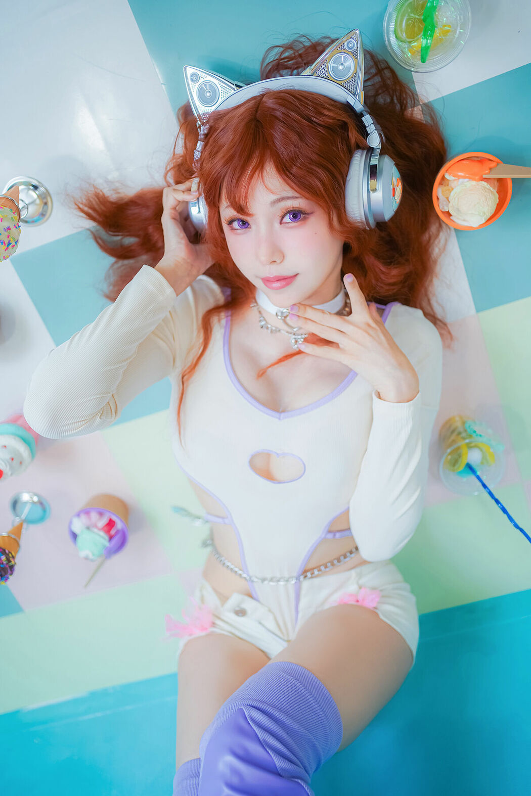 Coser@Ely_eee ElyEE子 – Maoin Y2K貓音 (26P – 3V)