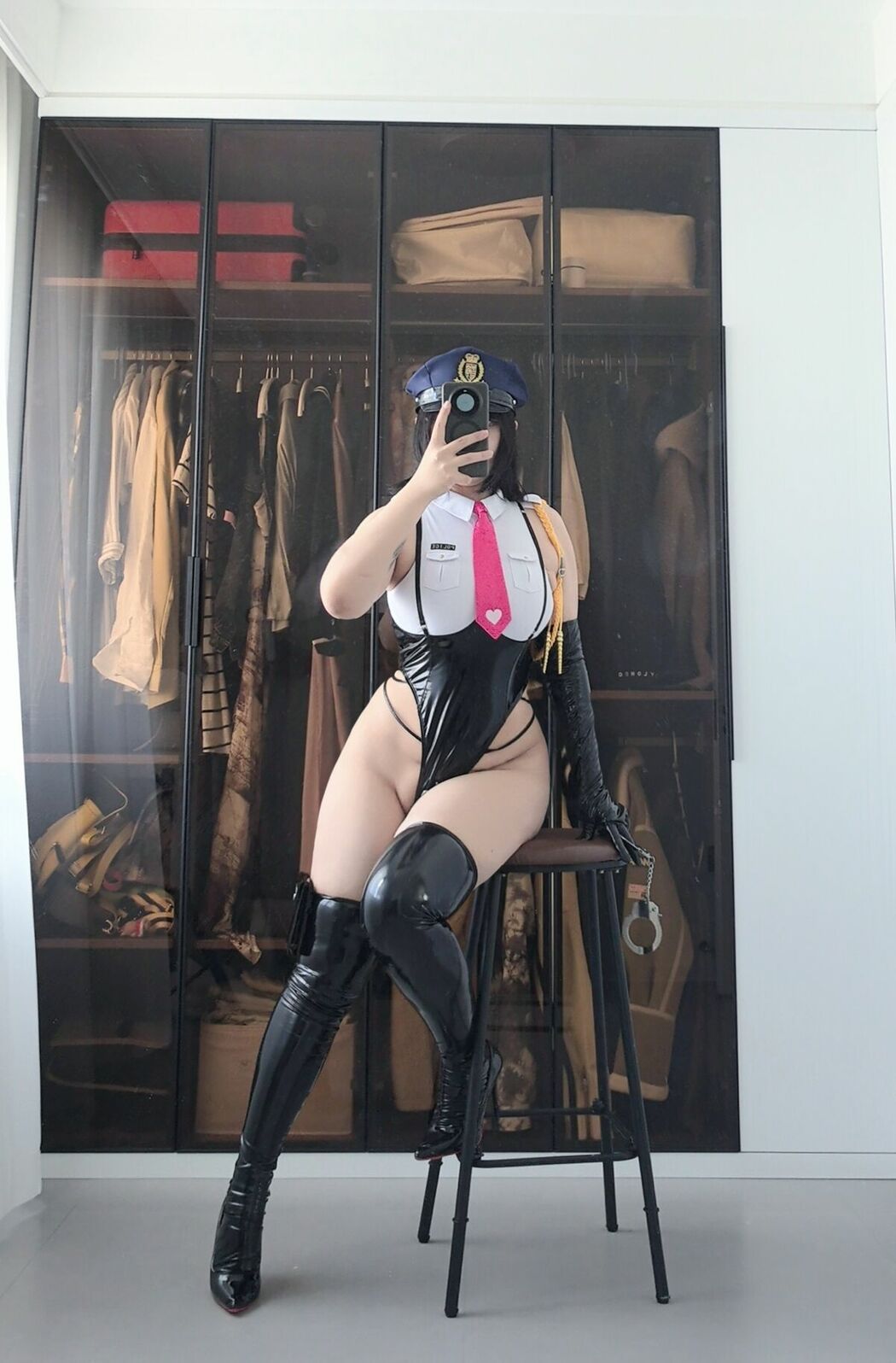 Coser@葛生w – 宇都宫沙希女警 (61P – 4V)