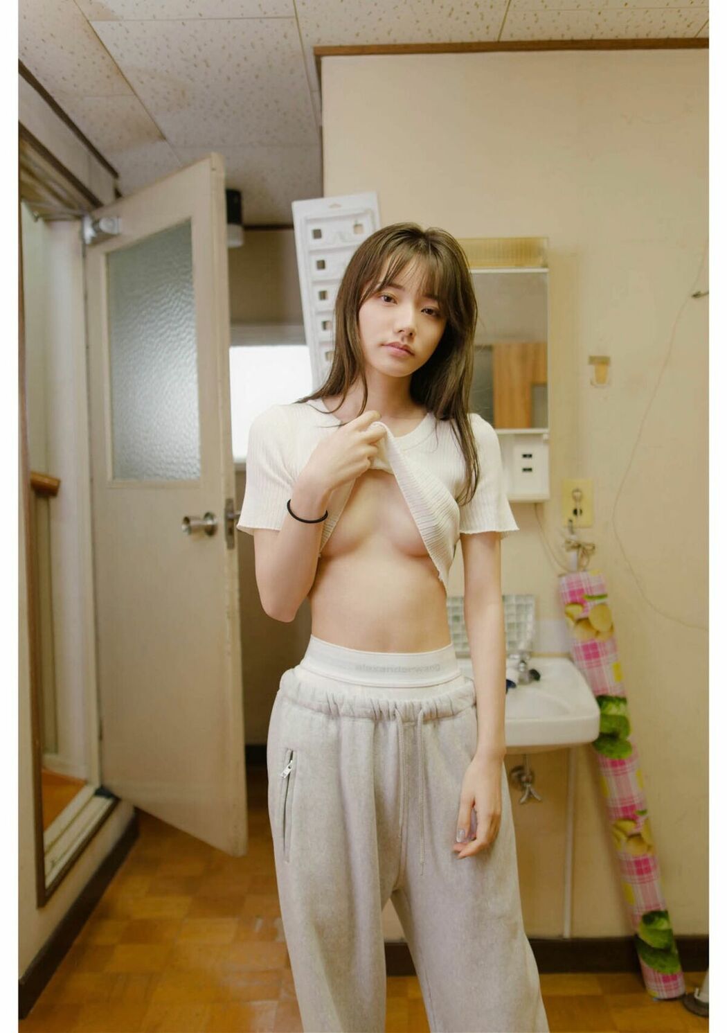 JP Miyashita Rena 宮下玲奈 – とられち Part01 (72P)