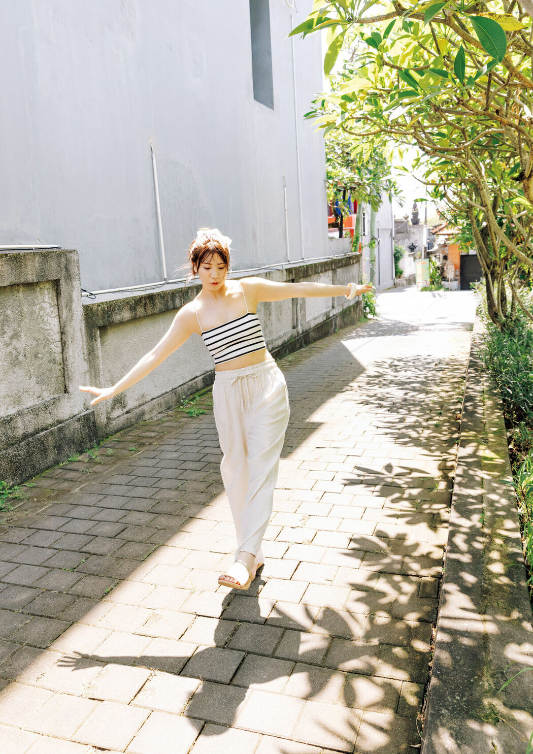 JP Yuki Arai 荒井優希 – 1st写真集 無敵の素顔 Part01 (63P)