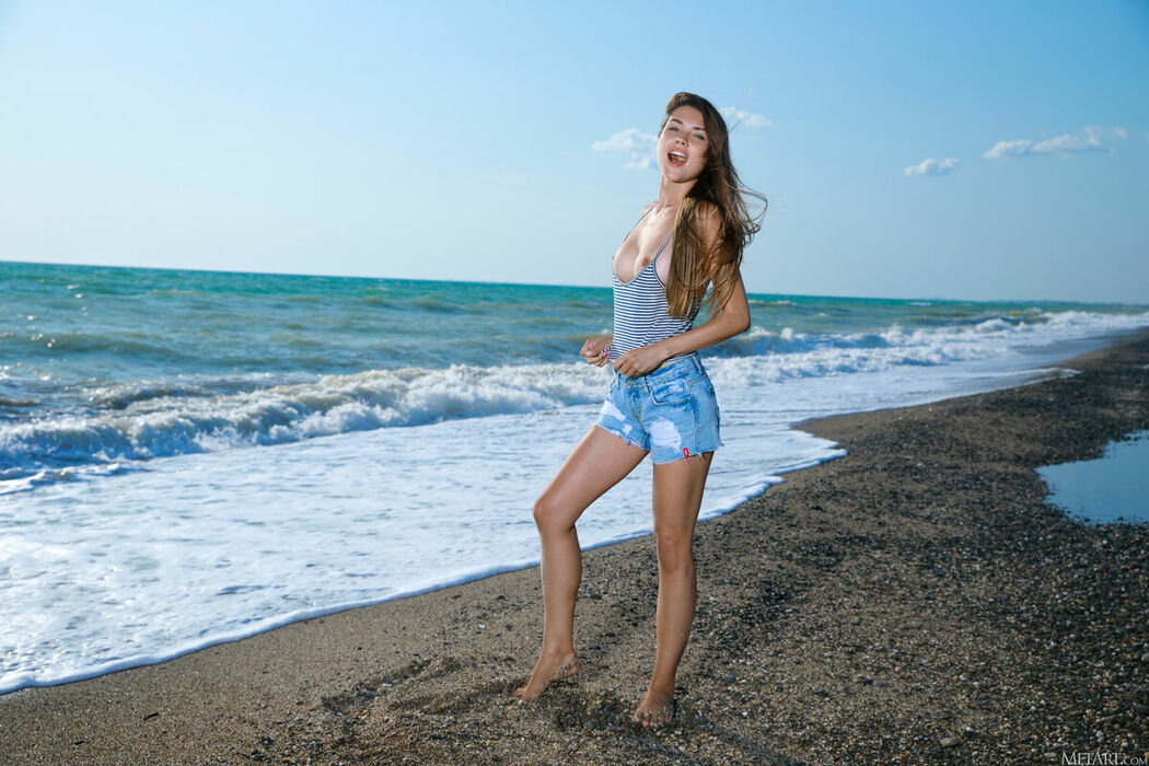 MetArt Georgia – Shoreline Stroll Part01 (58P)