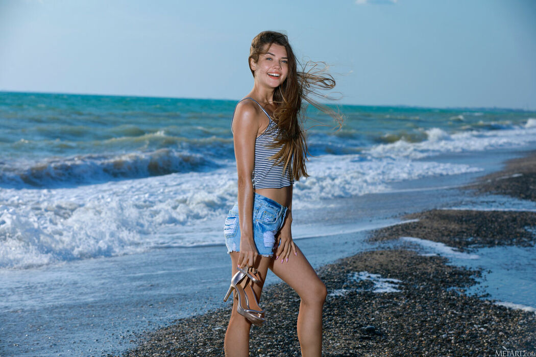 MetArt Georgia – Shoreline Stroll Part01 (58P)