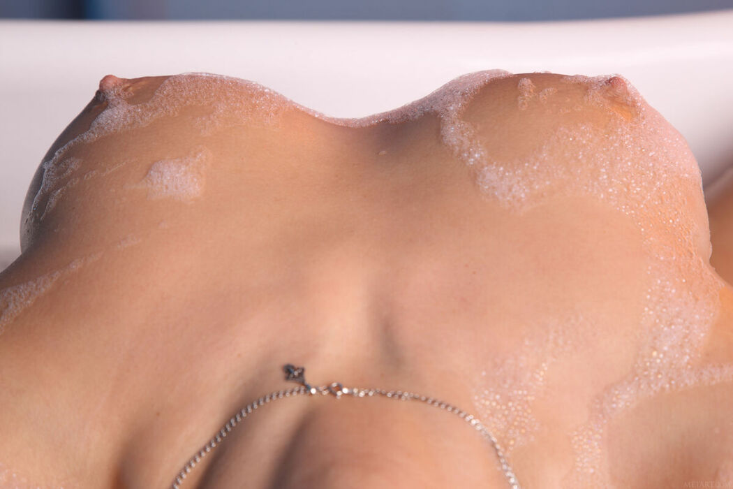 MetArt Foxy Salt – Mesoti Part03 (54P)