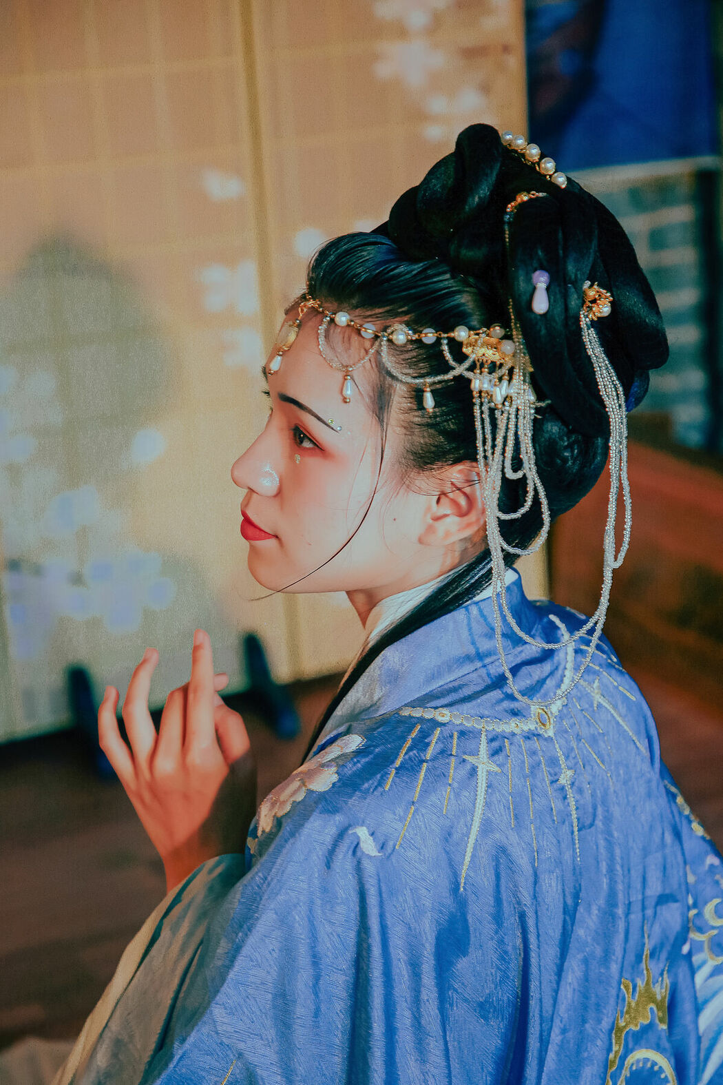 YiTuYu艺图语 Vol.9103 Shen Yan (62P)