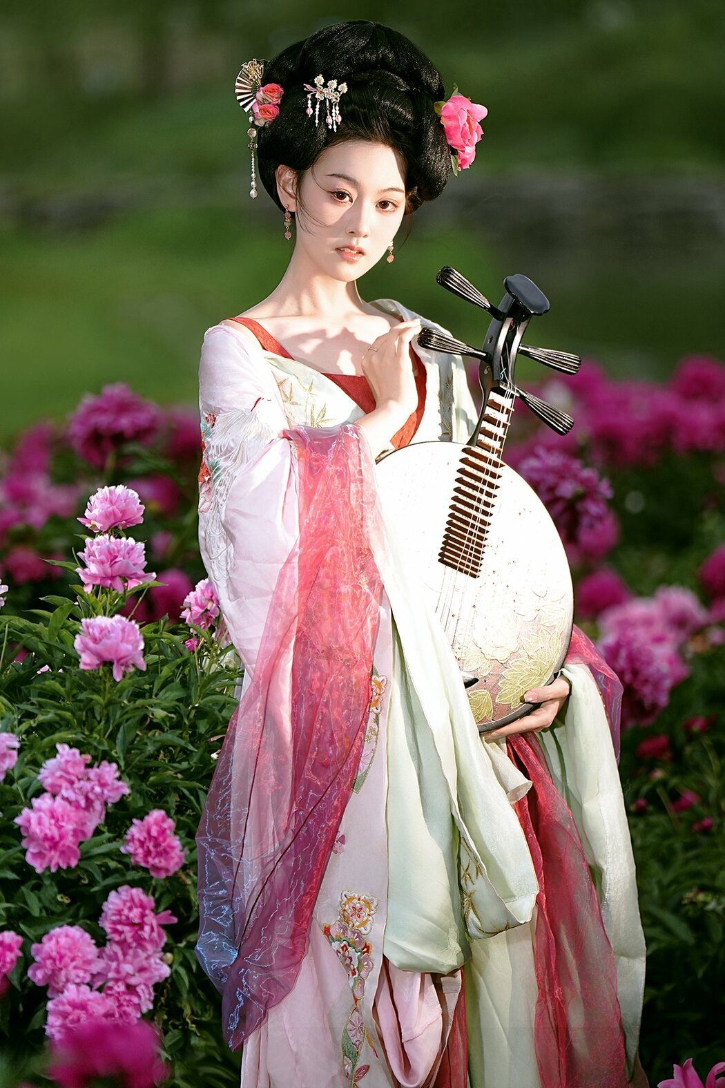 YiTuYu艺图语 Vol.9113 Li Zhi Xiao Ye (14P) Cover Photo