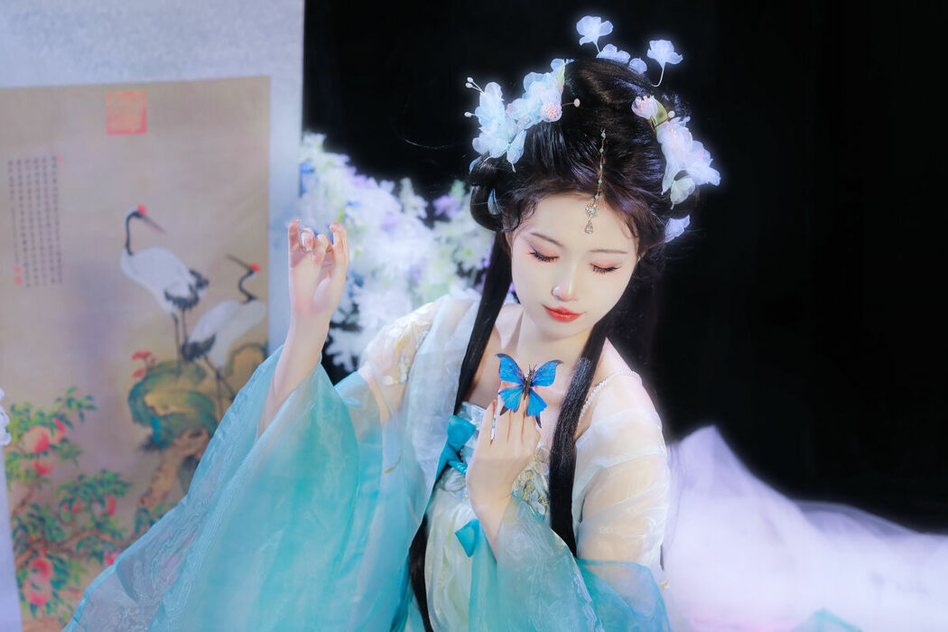 YiTuYu艺图语 Vol.9095 Yun Duo You Dian Tian (17P)