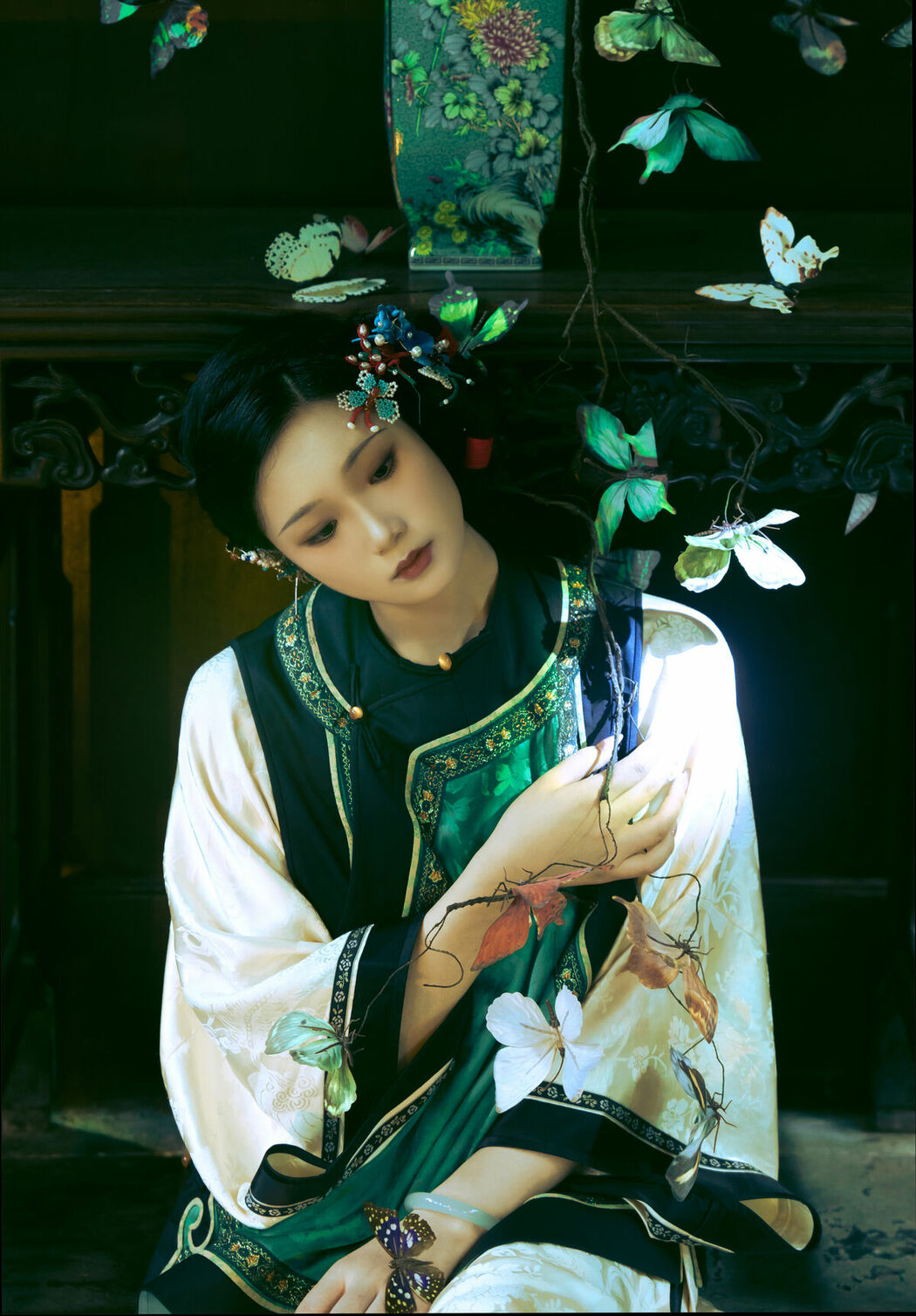 YiTuYu艺图语 Vol.9108 Yue Yue (27P)