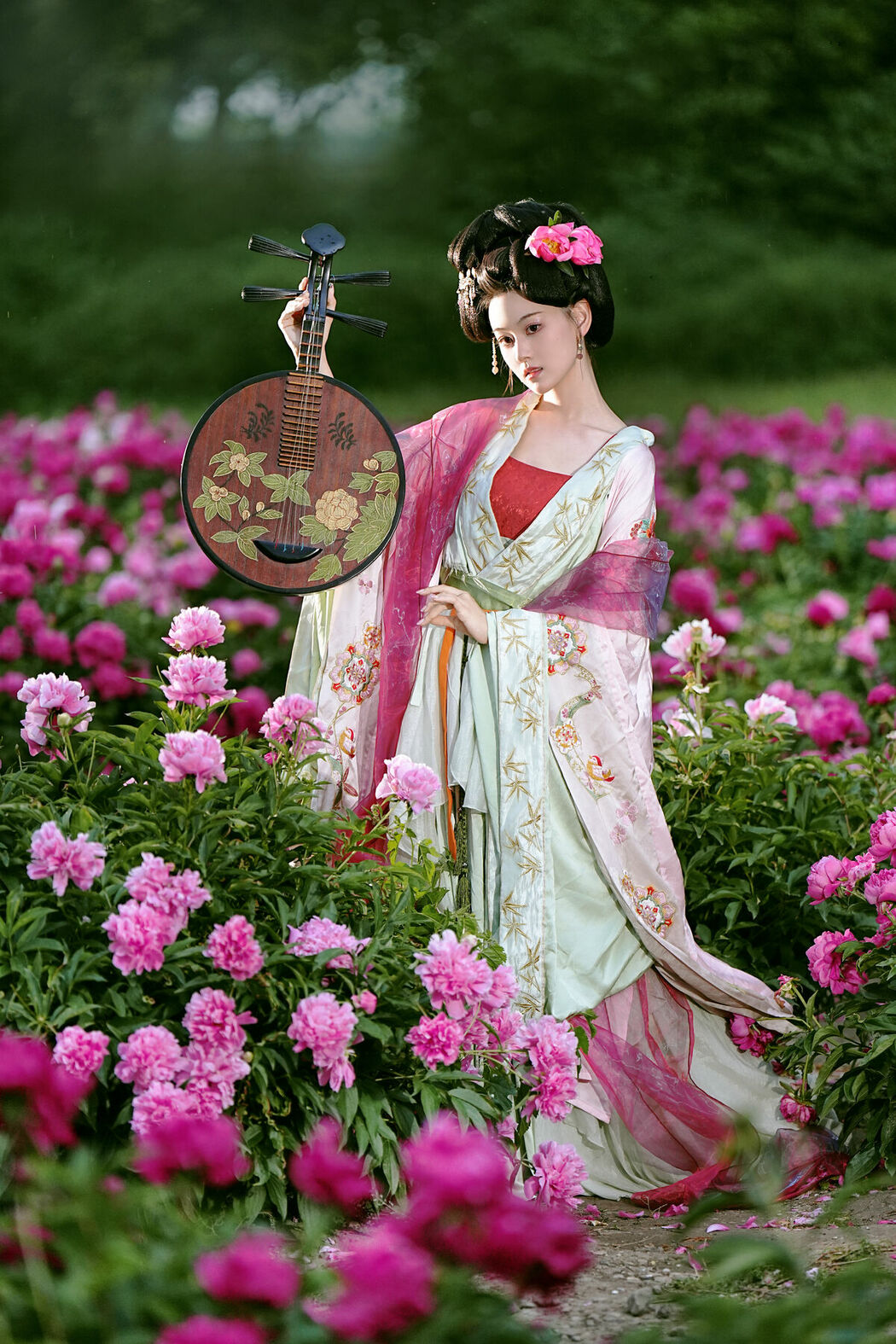 YiTuYu艺图语 Vol.9113 Li Zhi Xiao Ye (14P)