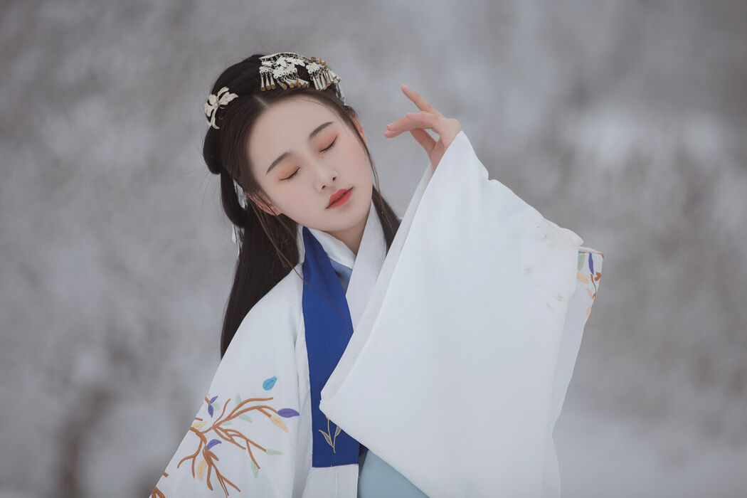 YiTuYu艺图语 Vol.9112 Shiba Yue (20P)