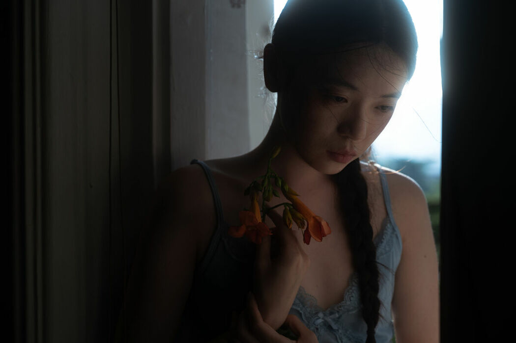 YiTuYu艺图语 Vol.9102 Cai Jing Fan (14P)