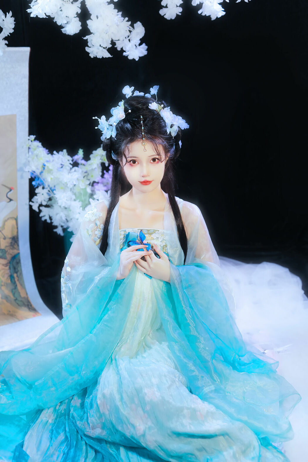 YiTuYu艺图语 Vol.9095 Yun Duo You Dian Tian (17P)