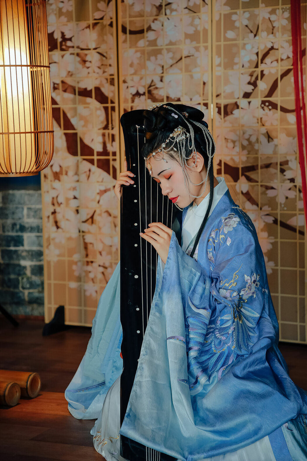 YiTuYu艺图语 Vol.9103 Shen Yan (62P)