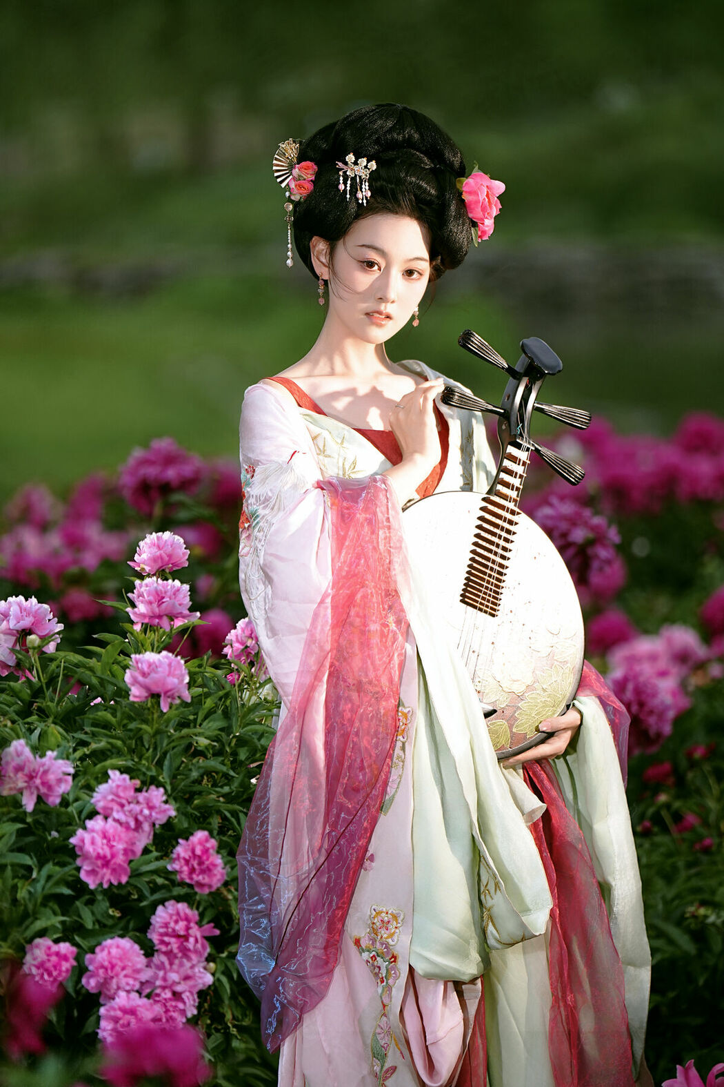 YiTuYu艺图语 Vol.9113 Li Zhi Xiao Ye (14P)