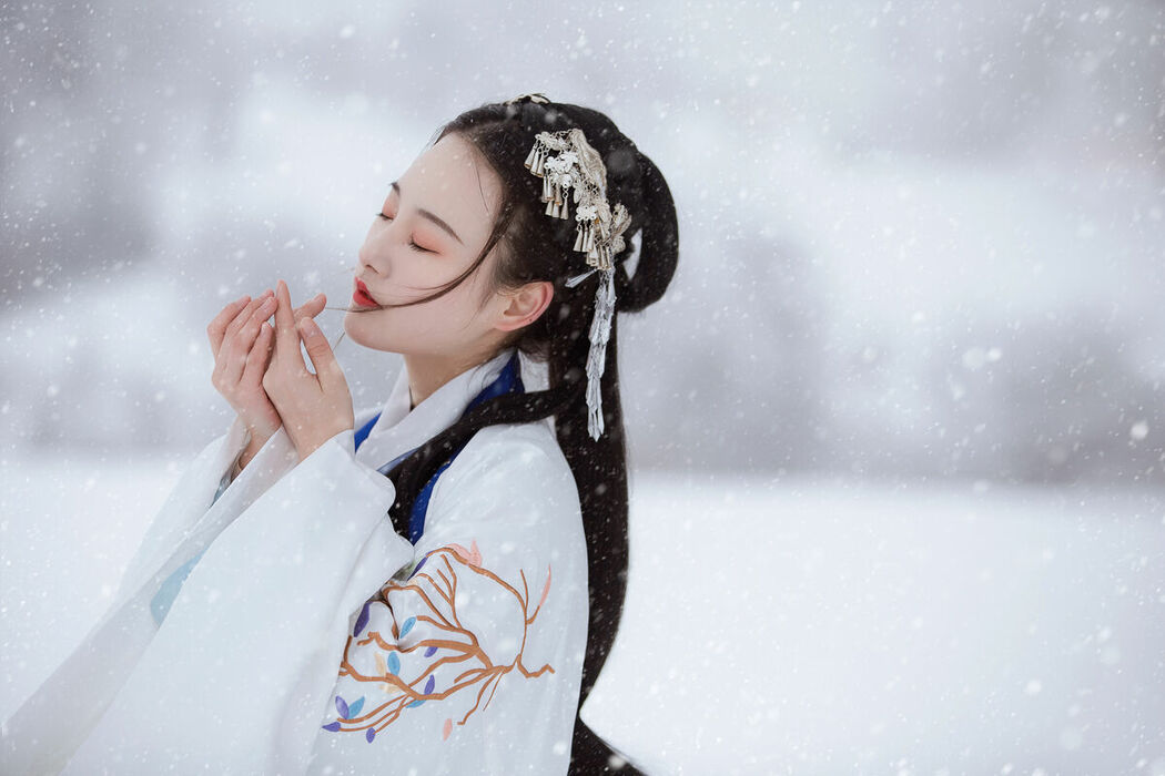 YiTuYu艺图语 Vol.9112 Shiba Yue (20P)